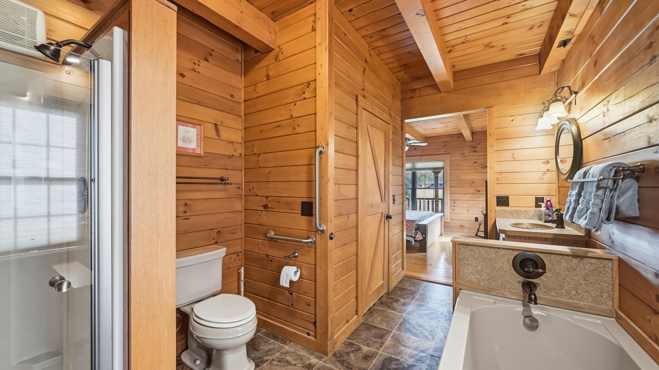 Photo of Bathroom in Homerville