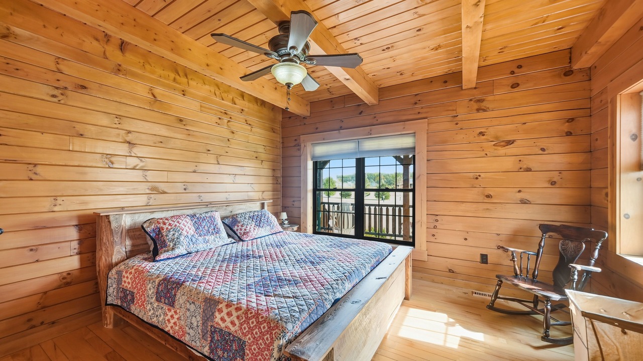 Photo of Bedroom in Homerville