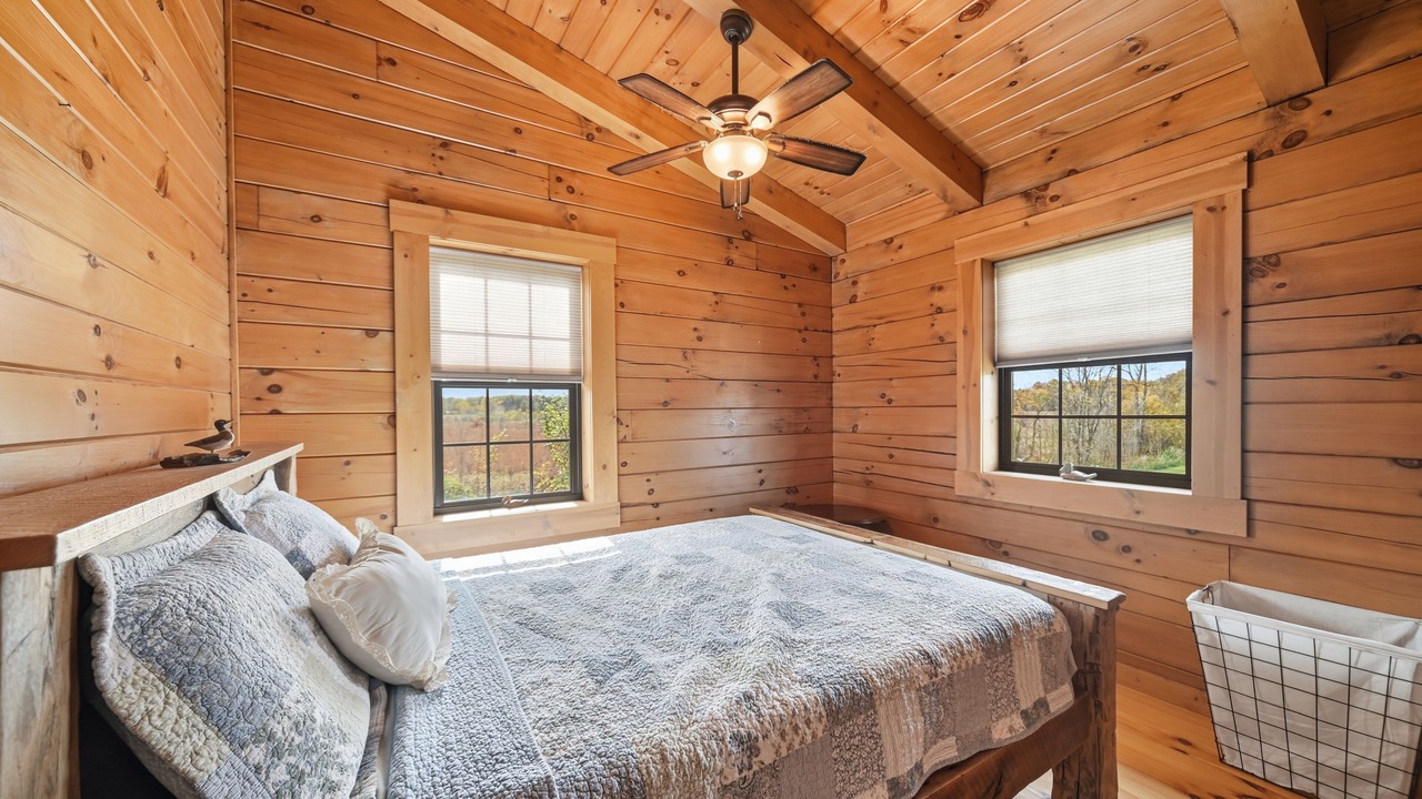 Photo of Bedroom in Homerville