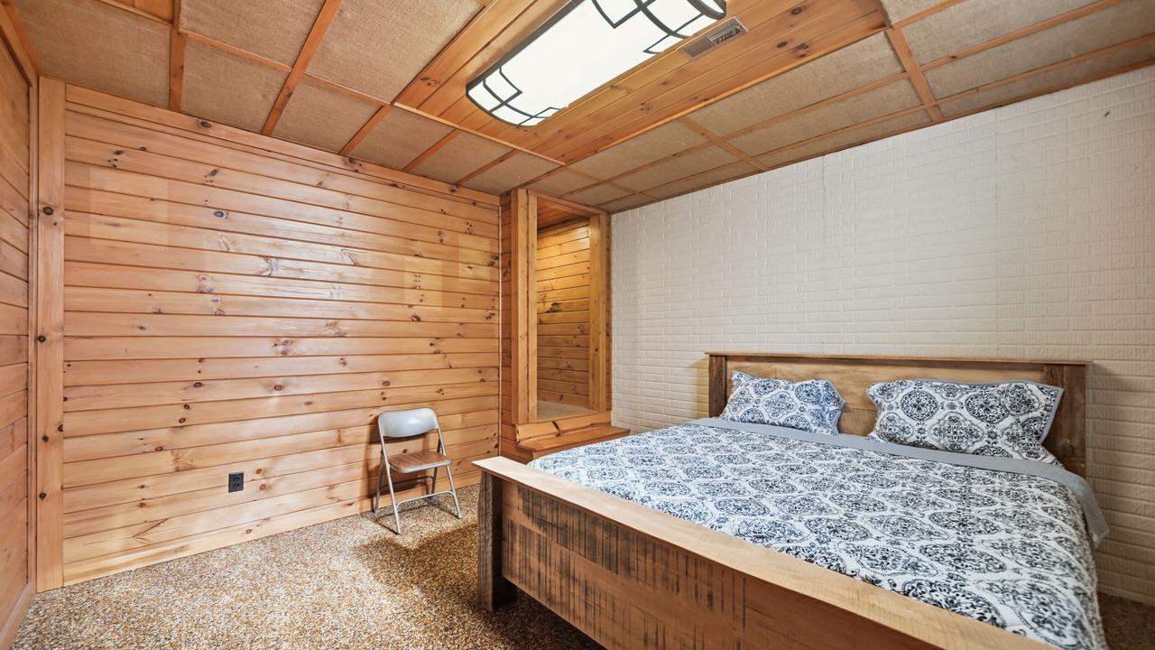 Photo of Bedroom in Homerville