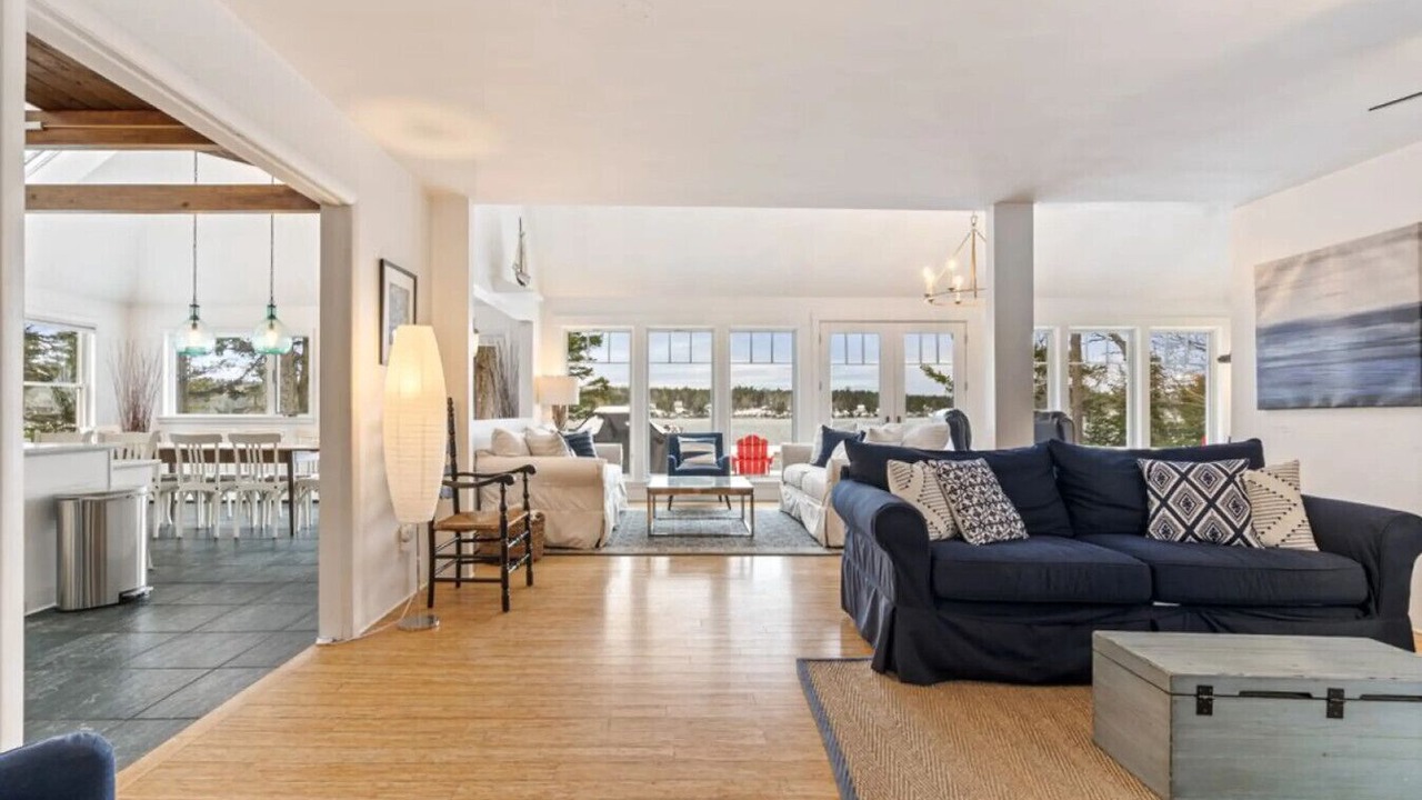 Photo of Livingroom in West Bath