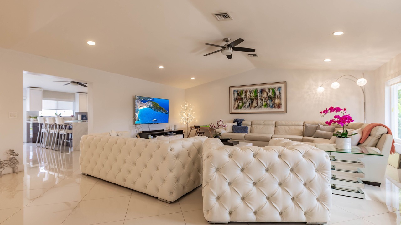 Photo of Livingroom in Deerfield Beach