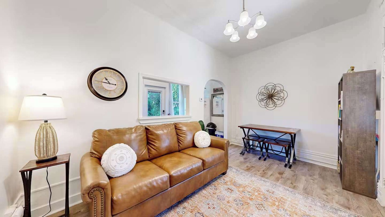 Photo of Livingroom in Old Town