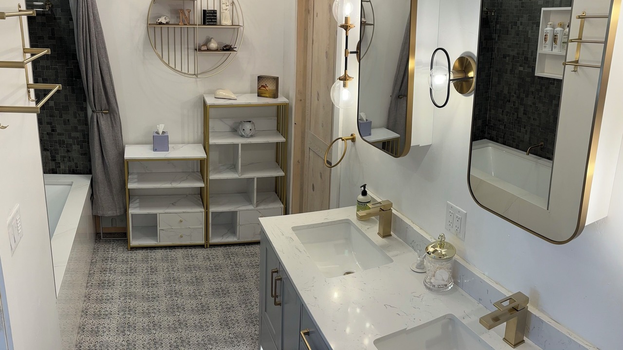Photo of Bathroom in Basalt
