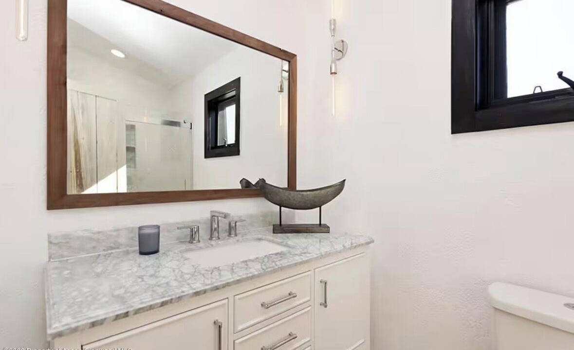 Photo of Bathroom in Basalt