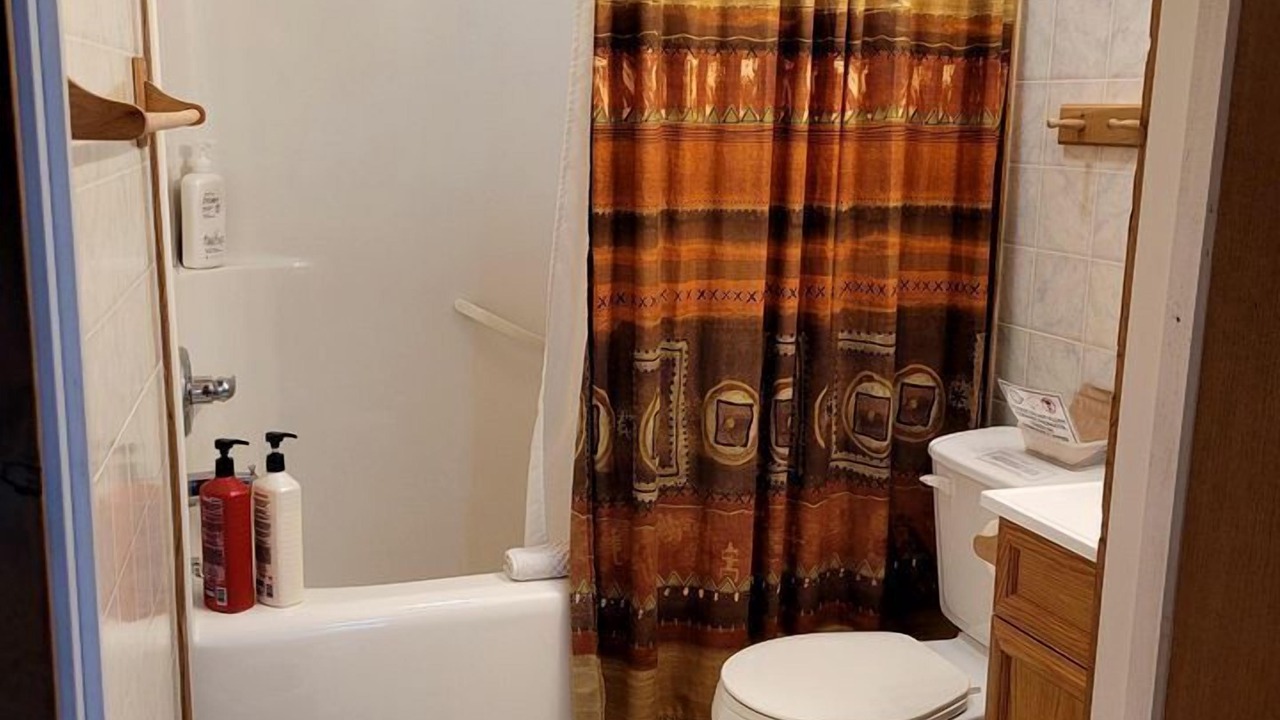 Photo of Bathroom in Nordegg