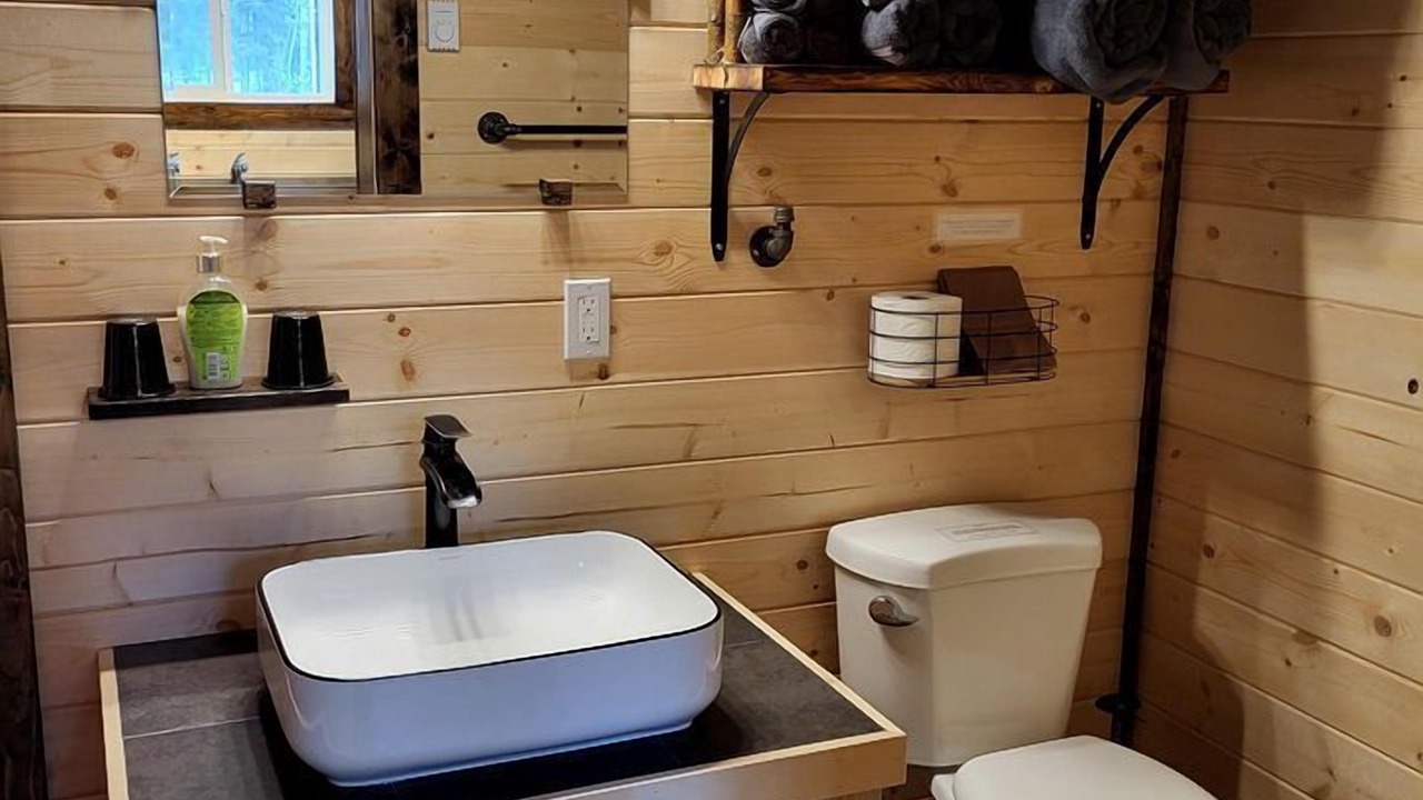 Photo of Bathroom in Nordegg