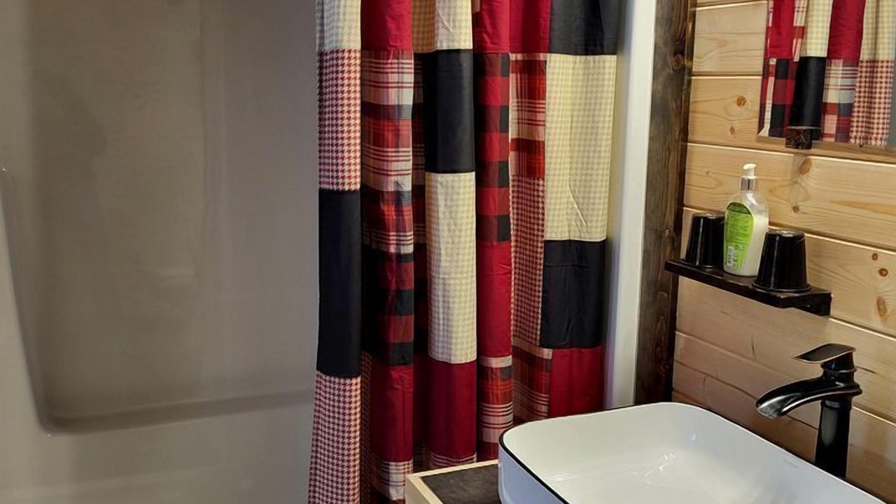 Photo of Bathroom in Nordegg