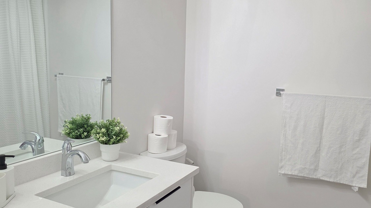 Photo of Bathroom in Division No. 11