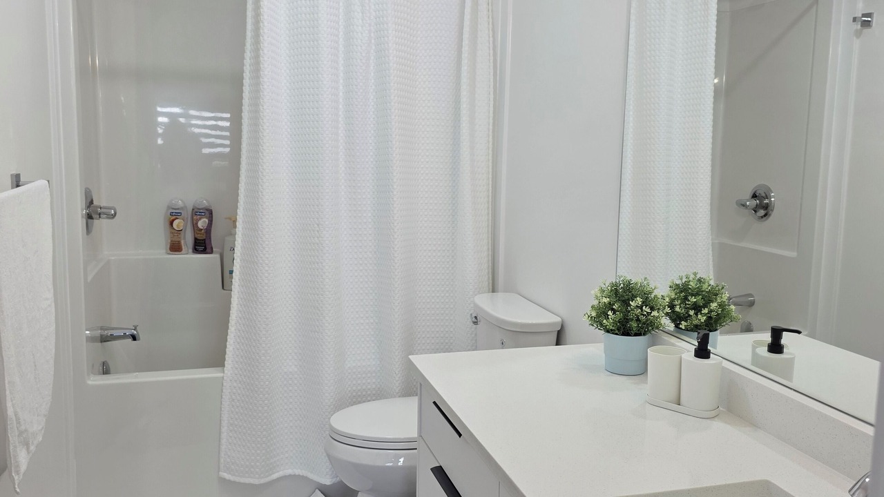 Photo of Bathroom in Division No. 11
