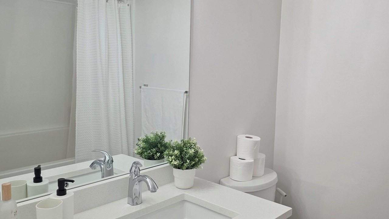 Photo of Bathroom in Division No. 11