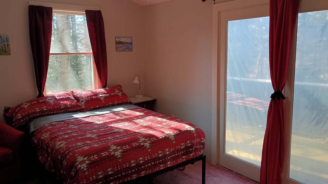 Photo of Bedroom in West Tremont