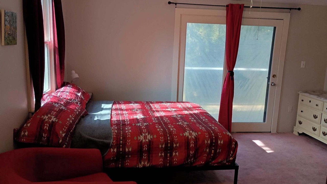 Photo of Bedroom in West Tremont