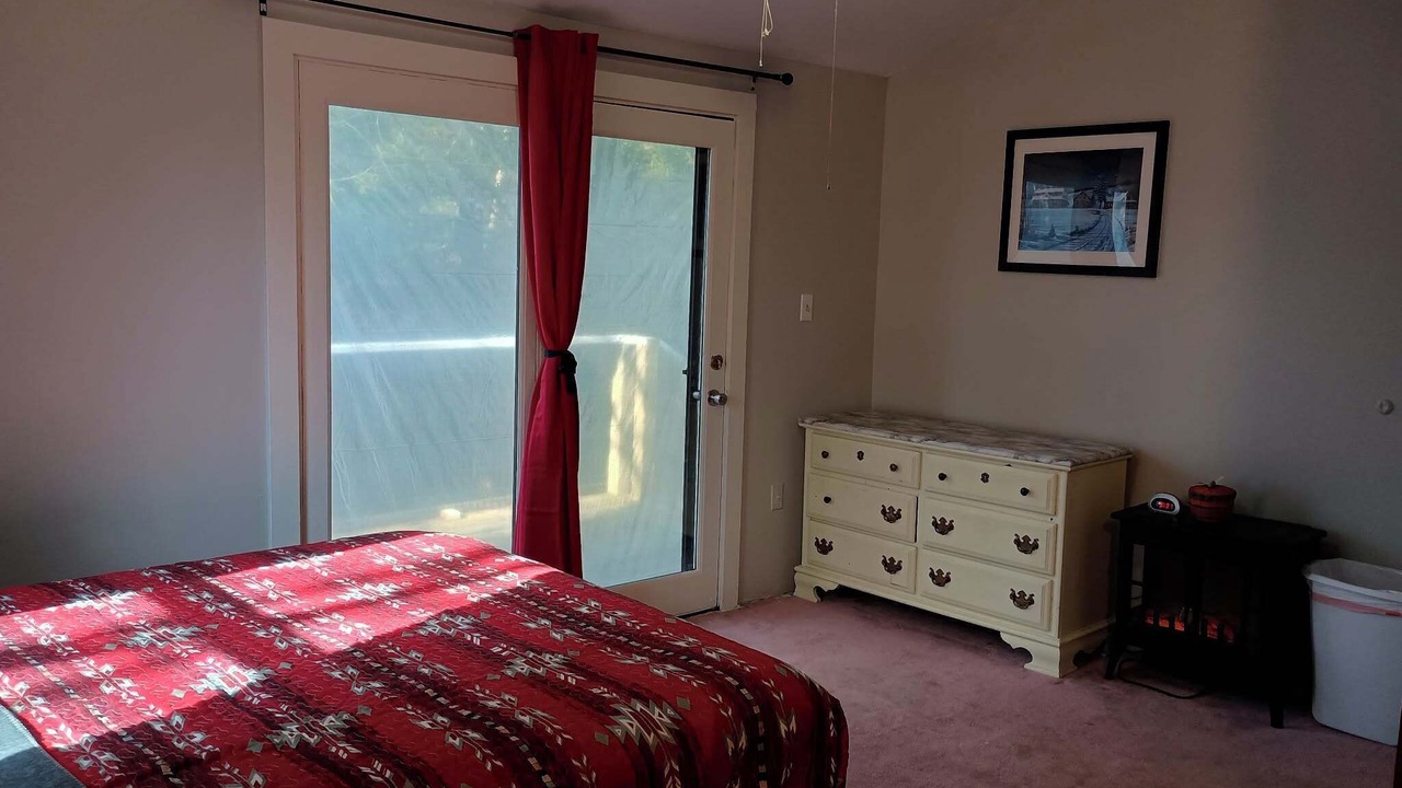 Photo of Bedroom in West Tremont