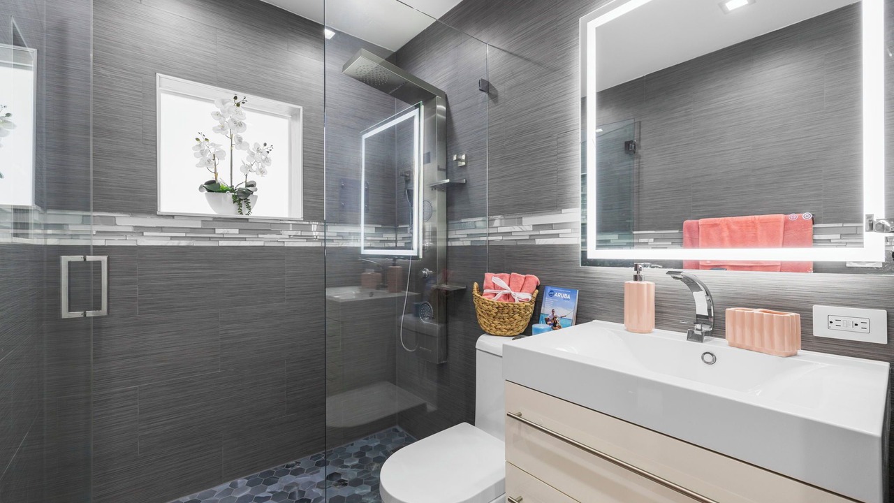 Photo of Bathroom in Miami Gardens