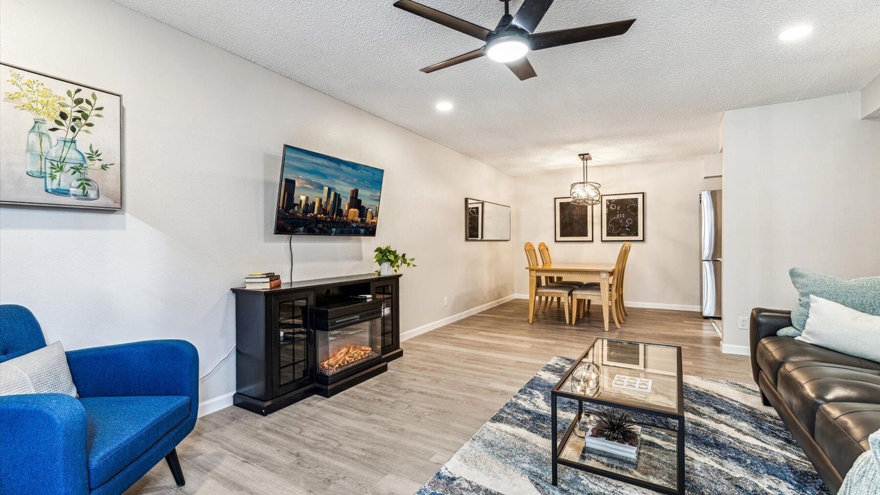 Photo of Livingroom in Hampden South
