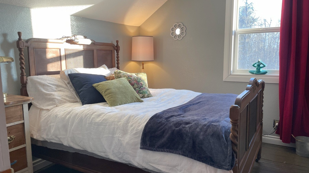 Photo of Bedroom in Central Alberta