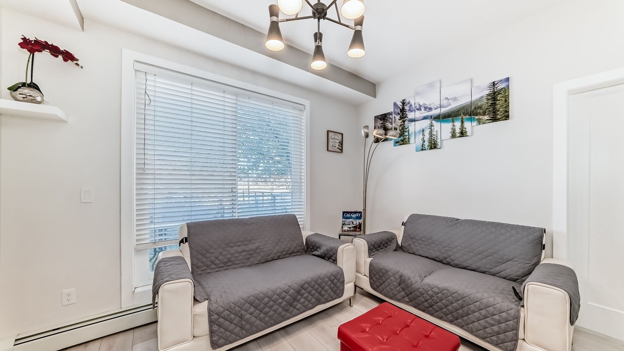 Photo of Livingroom in Calgary