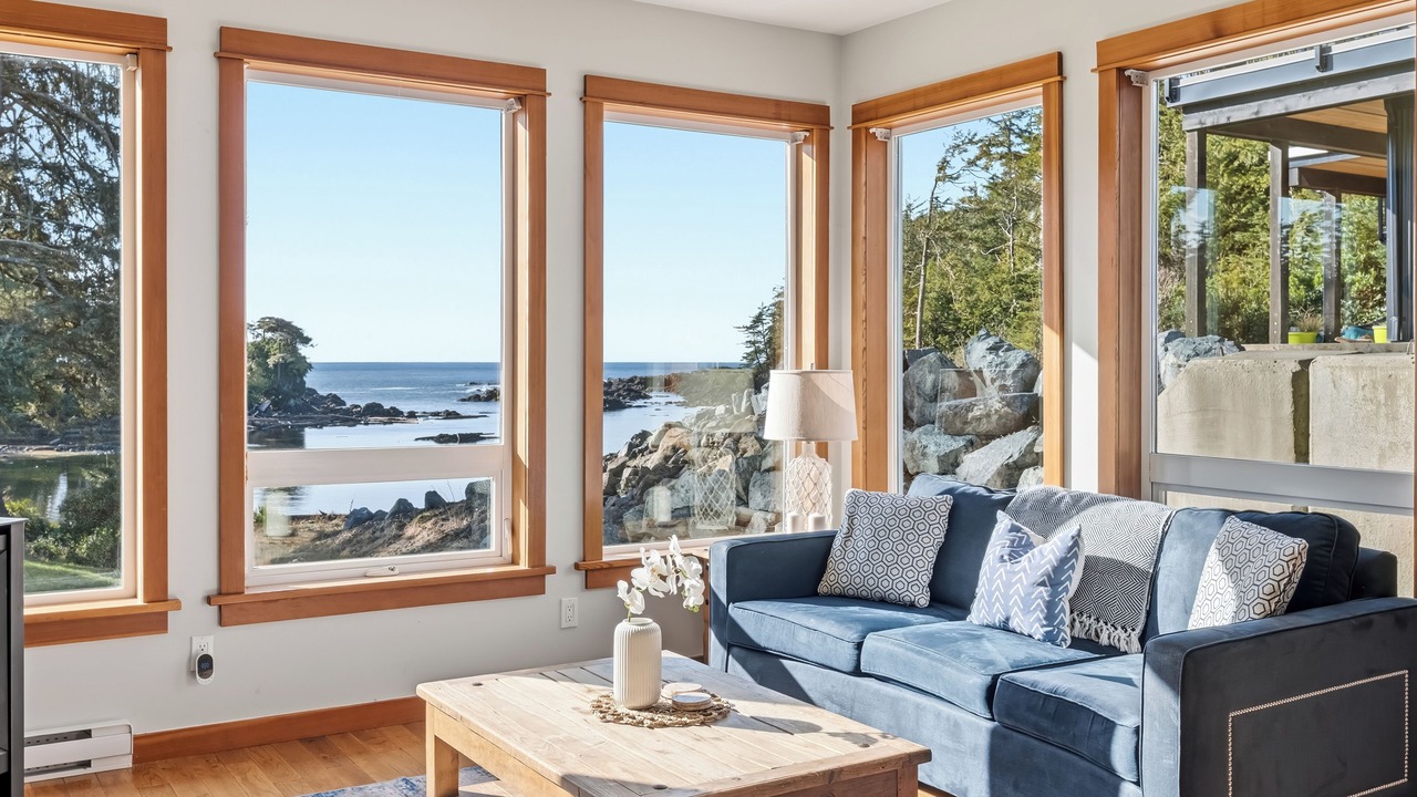Photo of Livingroom in Ucluelet