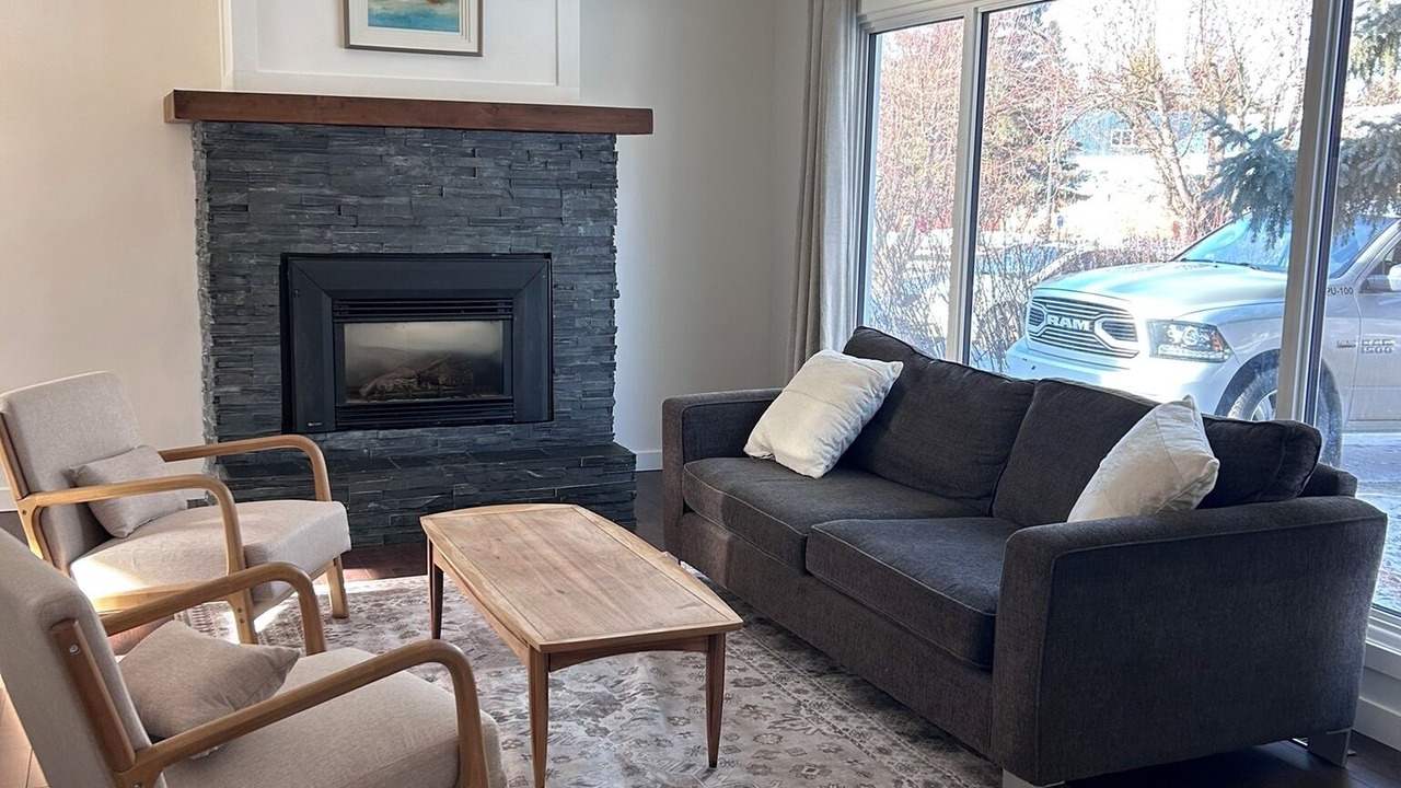 Photo of Livingroom in Red Deer