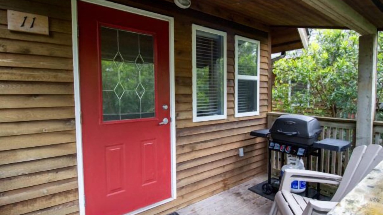 Photo of Patio Balcony in Ucluelet