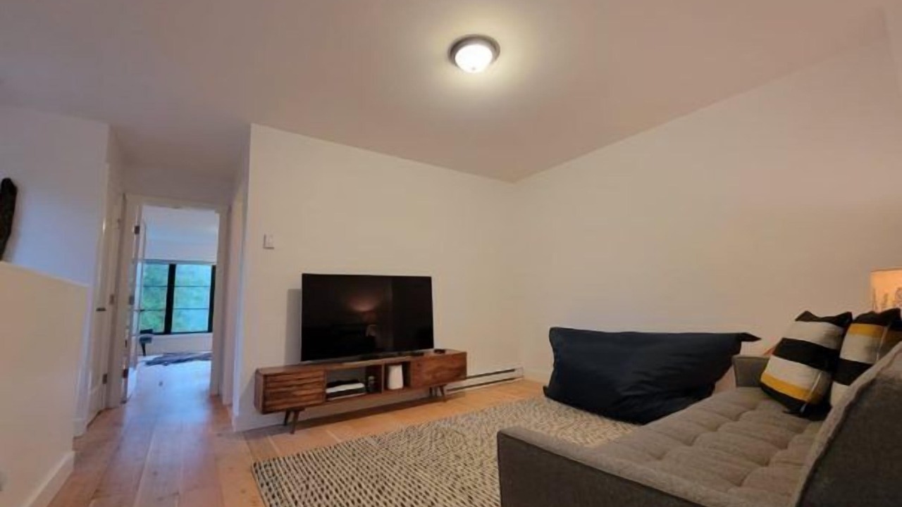 Photo of Livingroom in Ucluelet