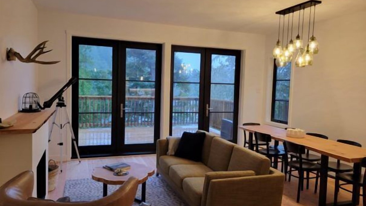 Photo of Livingroom in Ucluelet