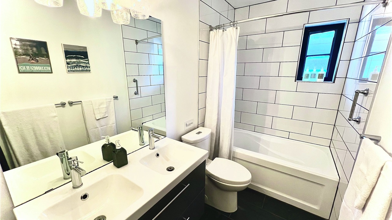 Photo of Bathroom in Ucluelet