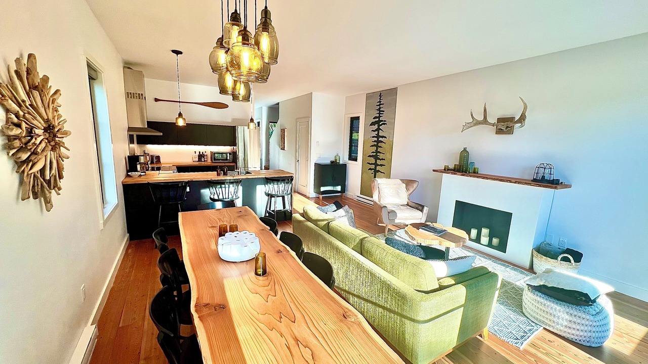 Photo of Livingroom in Ucluelet