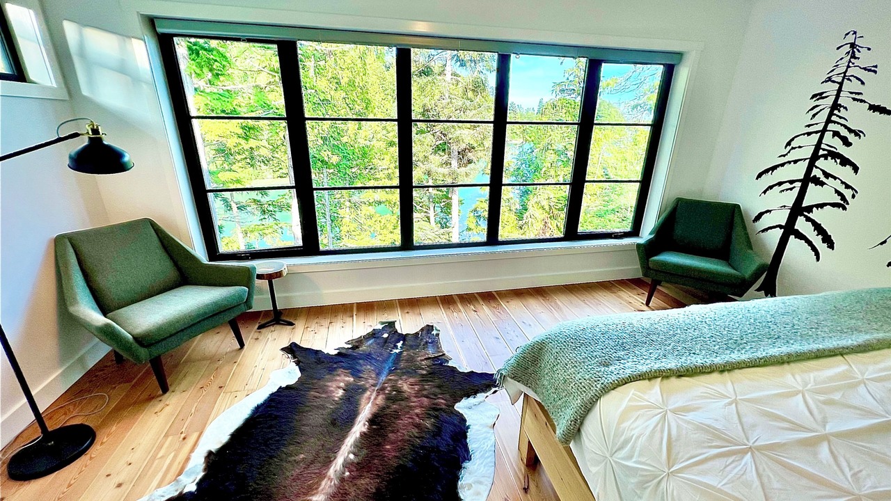 Photo of Bedroom in Ucluelet