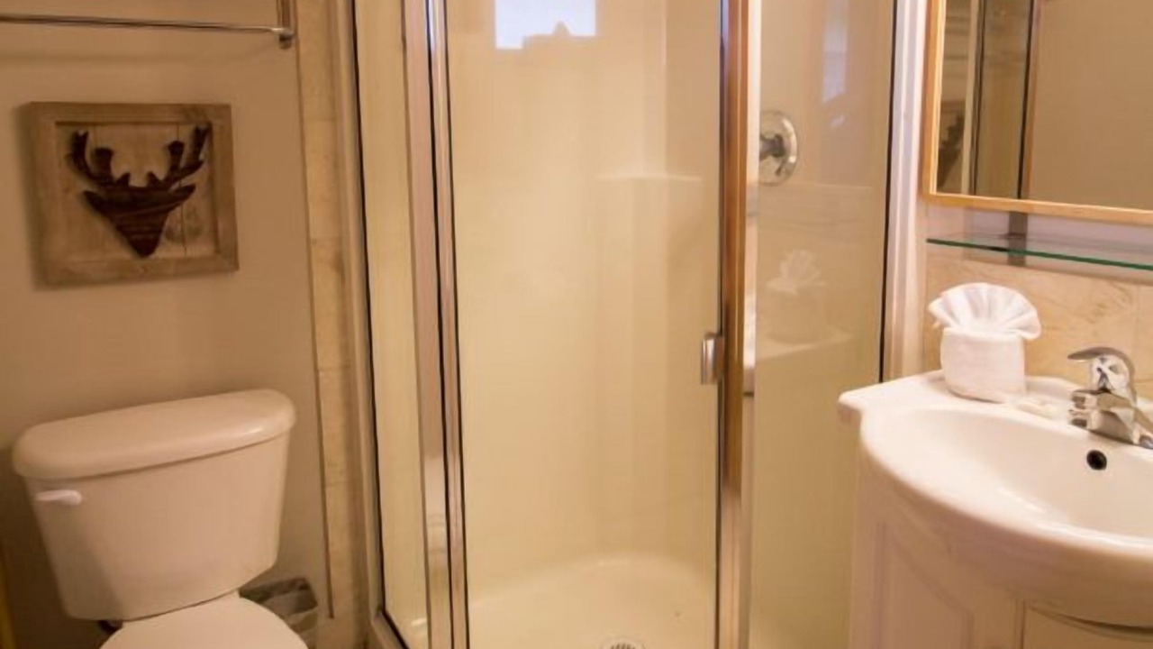 Photo of Bathroom in Ucluelet