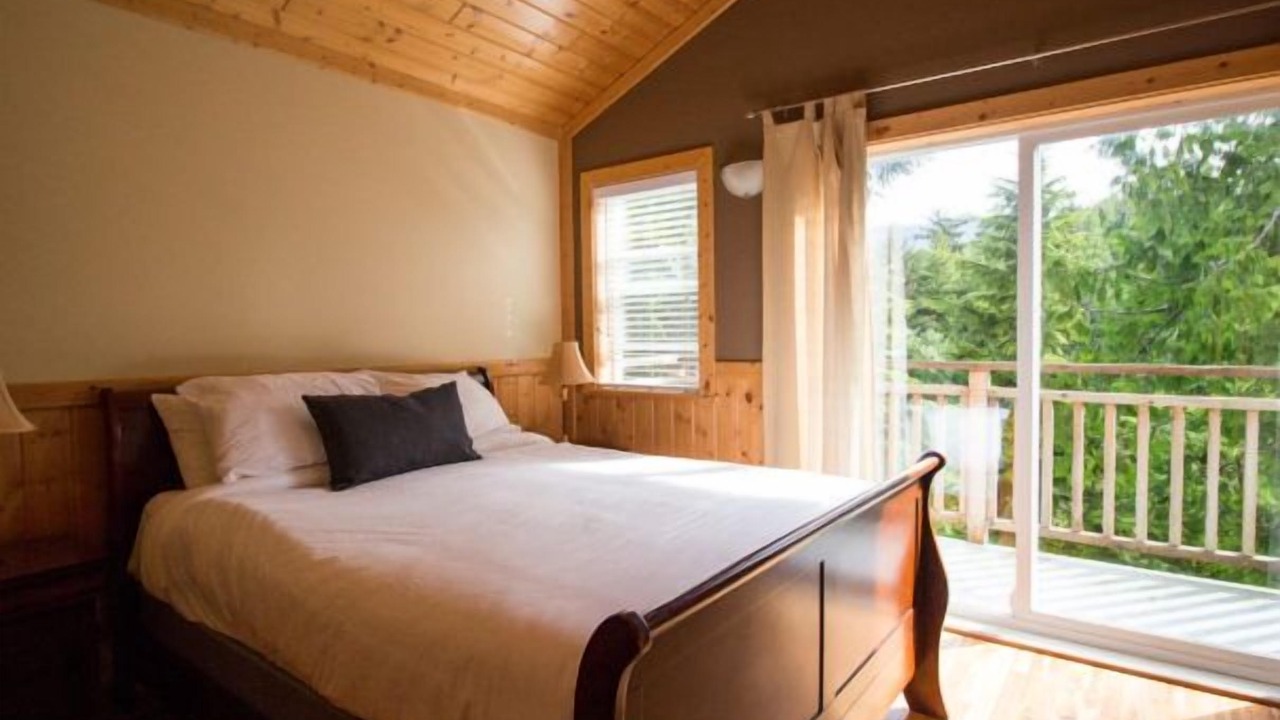 Photo of Bedroom in Ucluelet