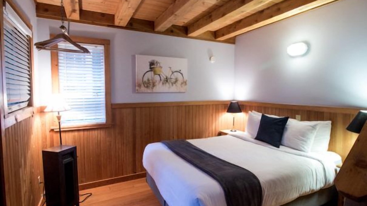 Photo of Bedroom in Ucluelet