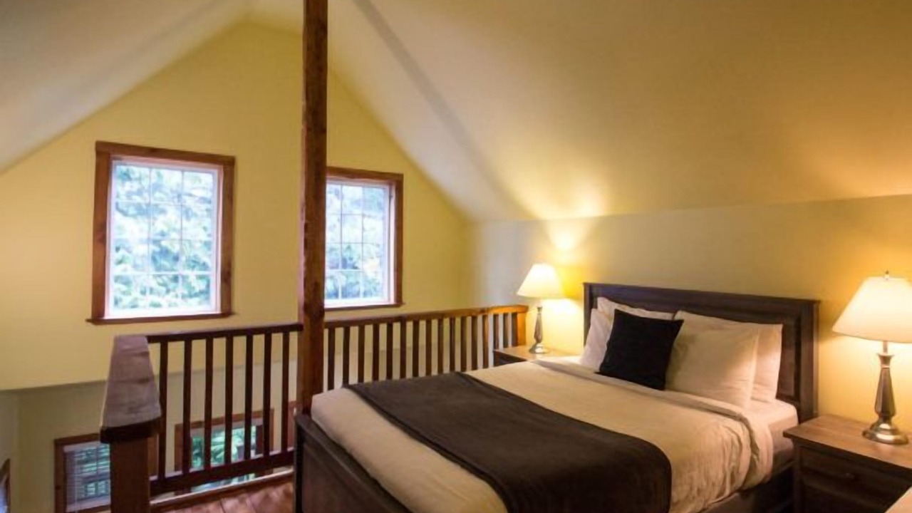 Photo of Bedroom in Ucluelet
