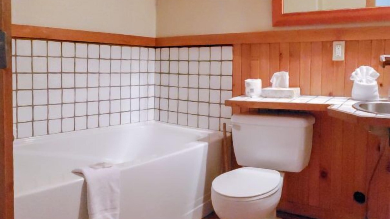 Photo of Bathroom in Ucluelet