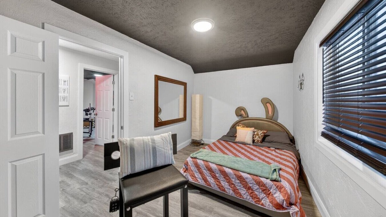 Photo of Bedroom in Maple Heights