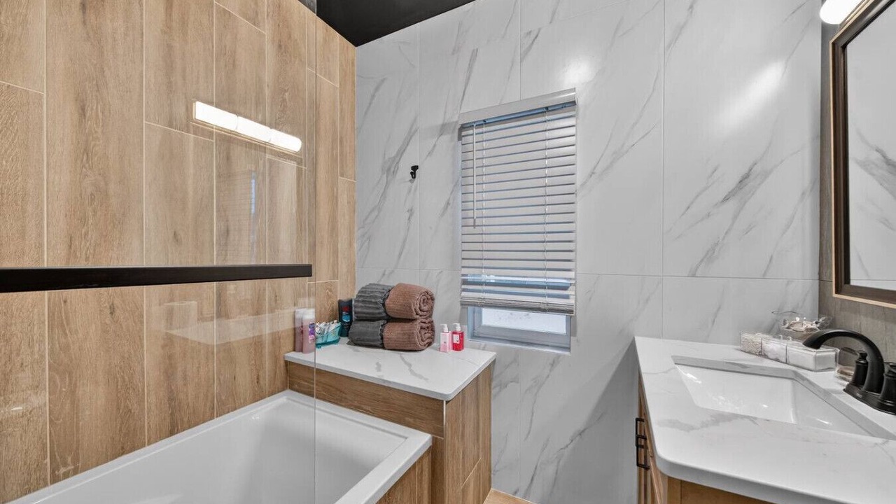 Photo of Bathroom in Maple Heights