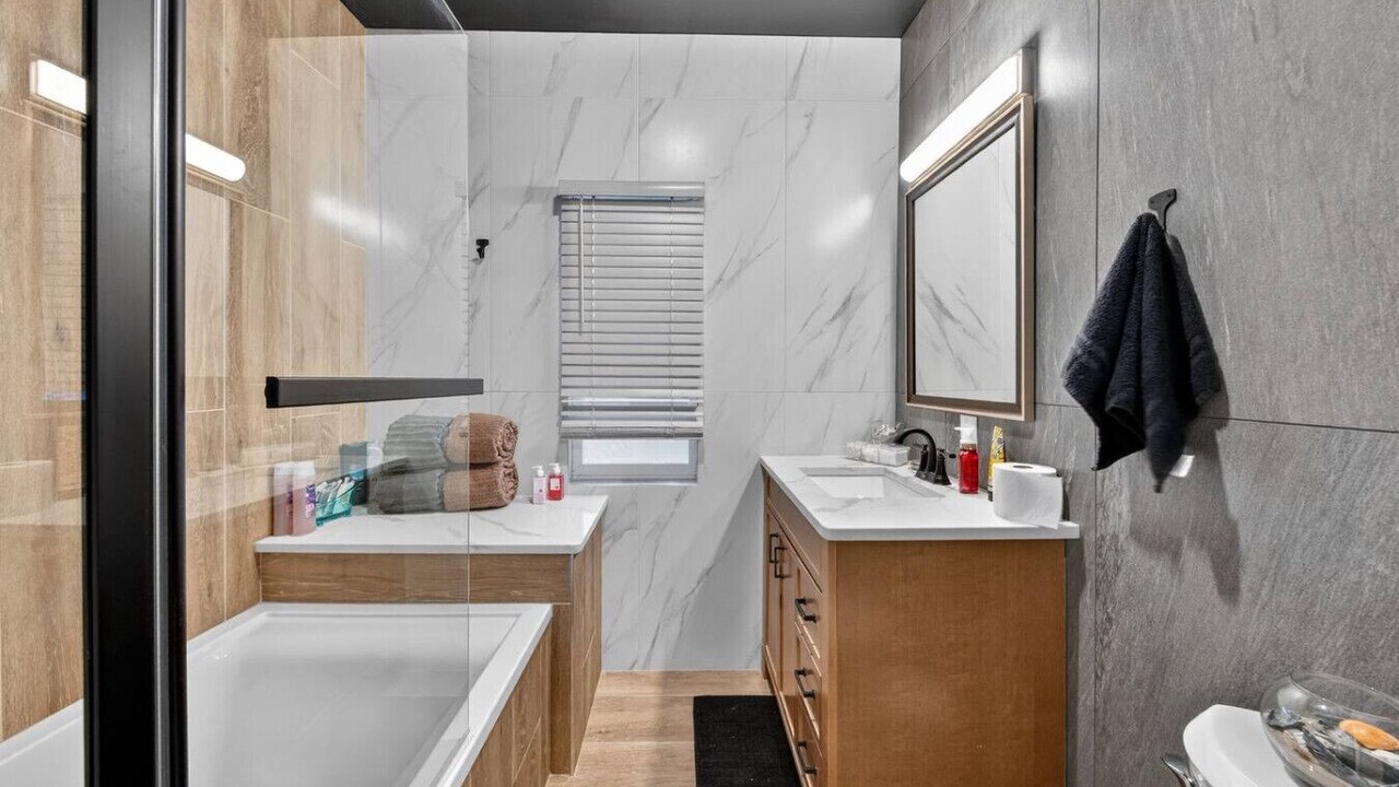 Photo of Bathroom in Maple Heights