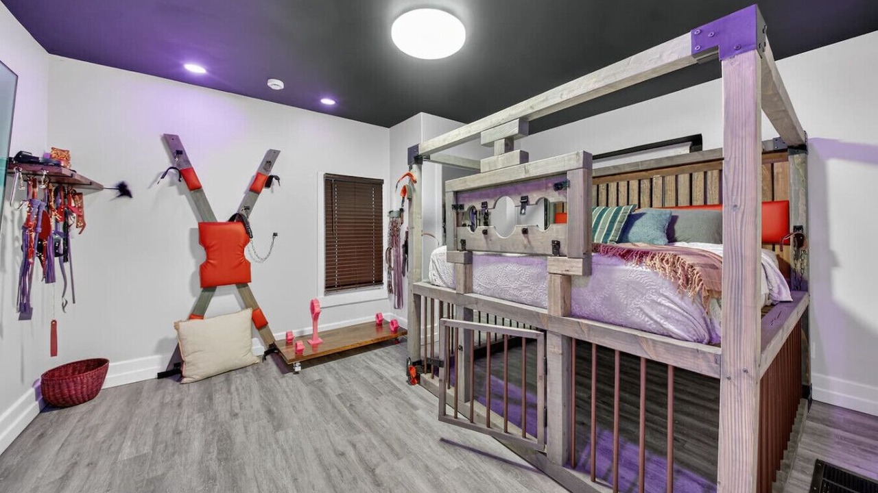 Photo of Bedroom in Maple Heights