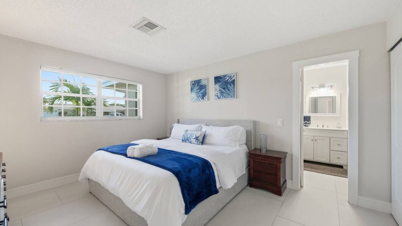 Photo of Bedroom in Lighthouse Point