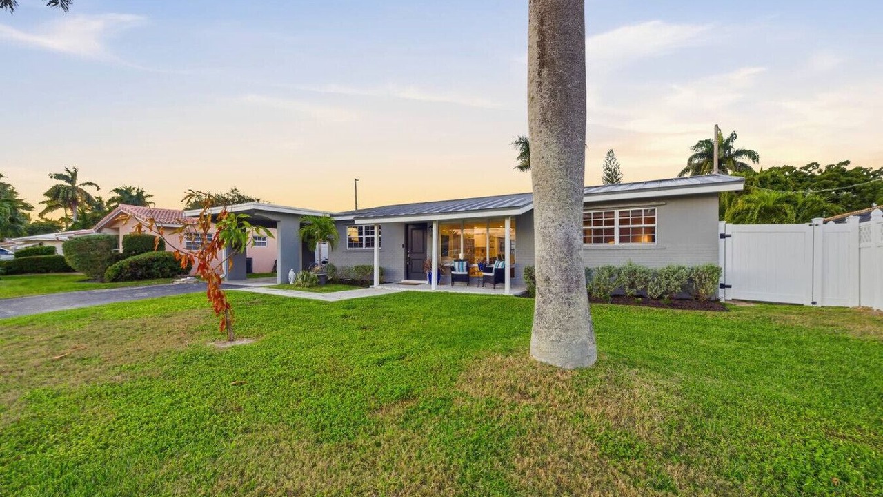Photo of Outdoor in Lighthouse Point