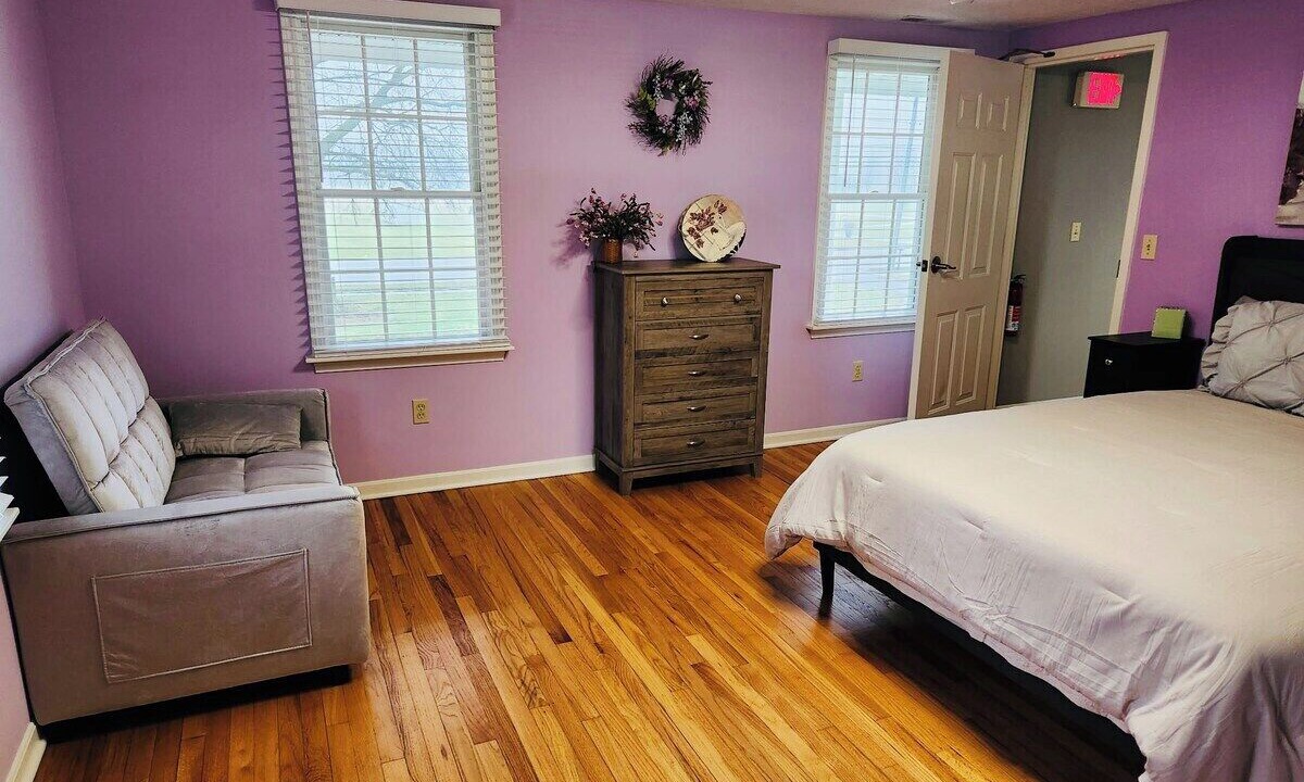 Photo of Bedroom in LaGrange