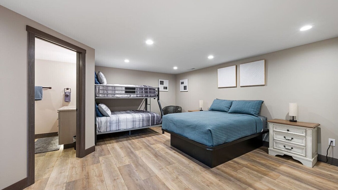 Photo of Bedroom in Rimrock