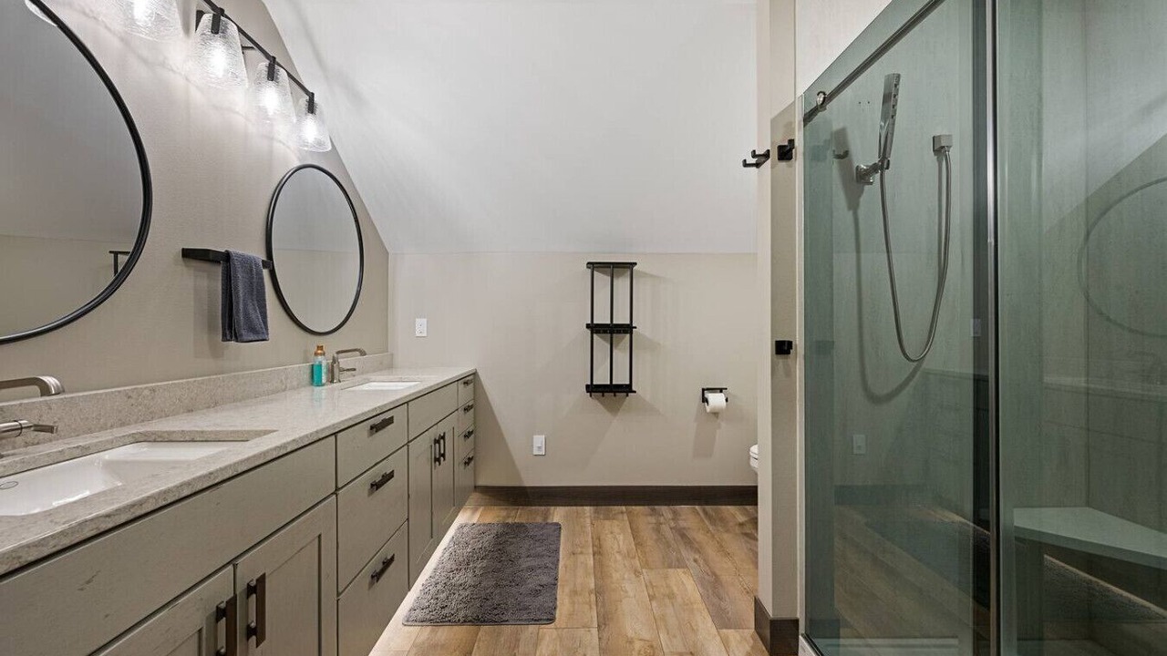 Photo of Bathroom in Rimrock