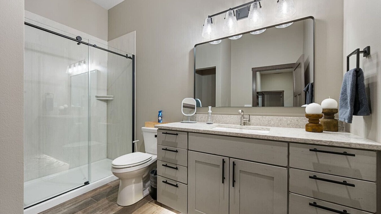 Photo of Bathroom in Rimrock