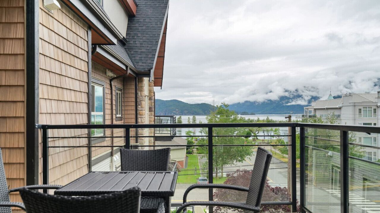 Photo of Outdoor in Harrison Hot Springs