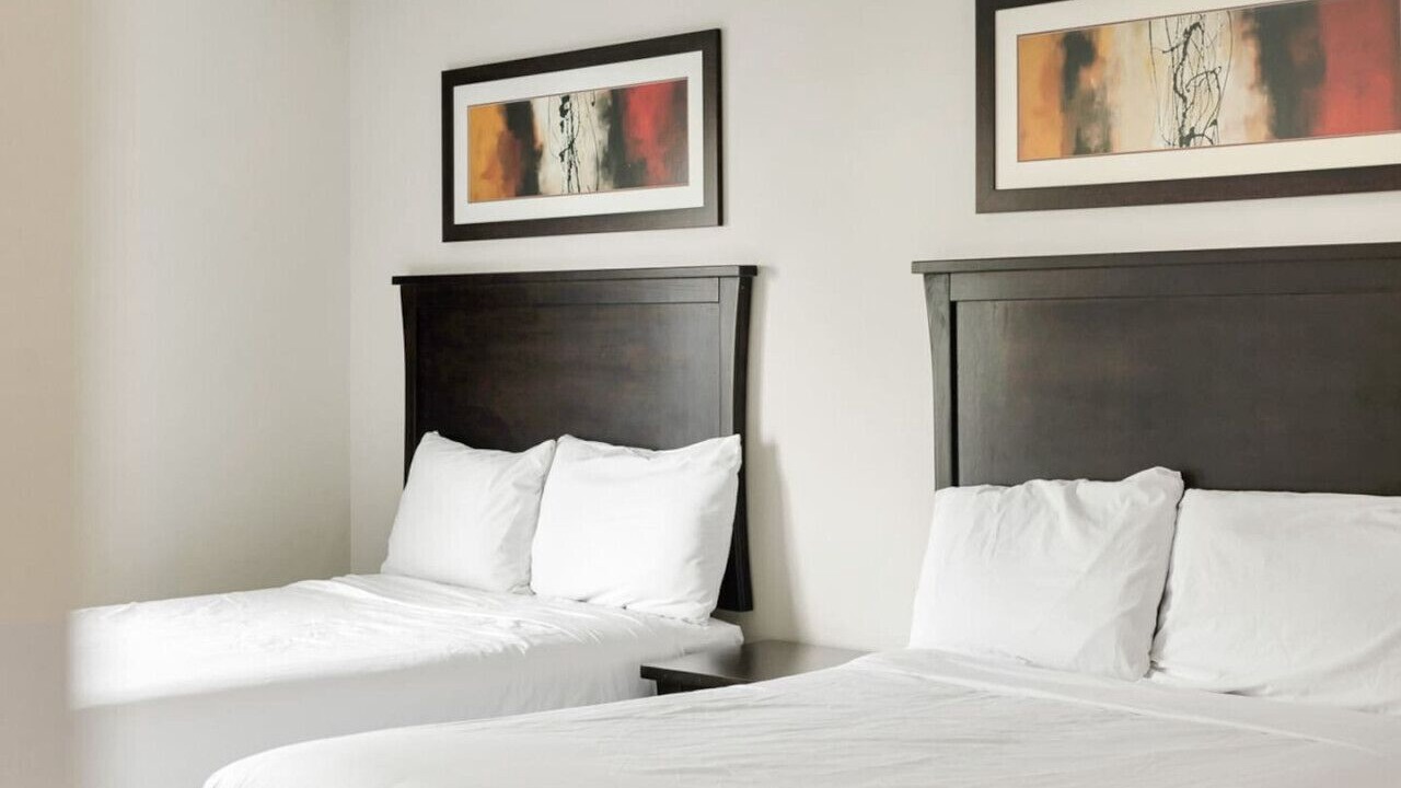 Photo of Bedroom in Harrison Hot Springs