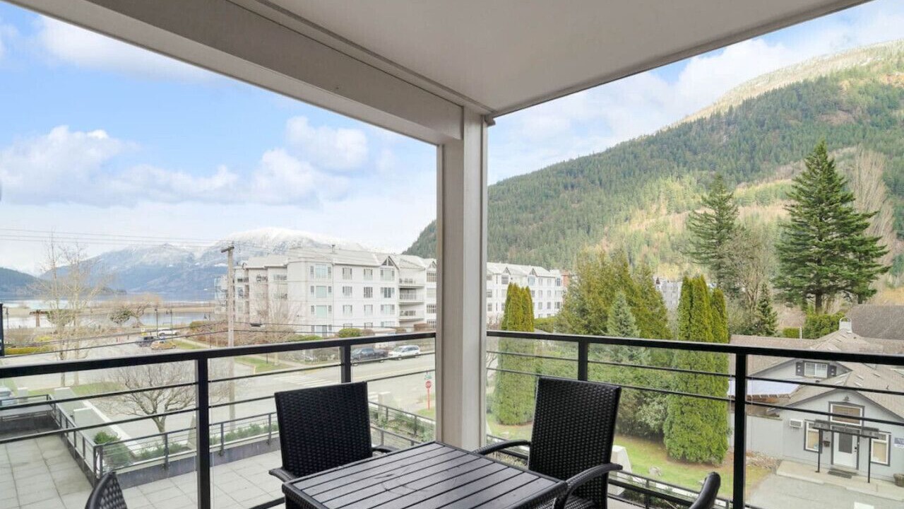 Photo of Outdoor in Harrison Hot Springs