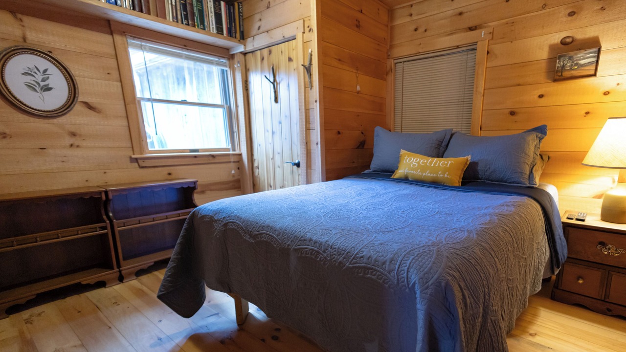 Photo of Bedroom in Lincolnville