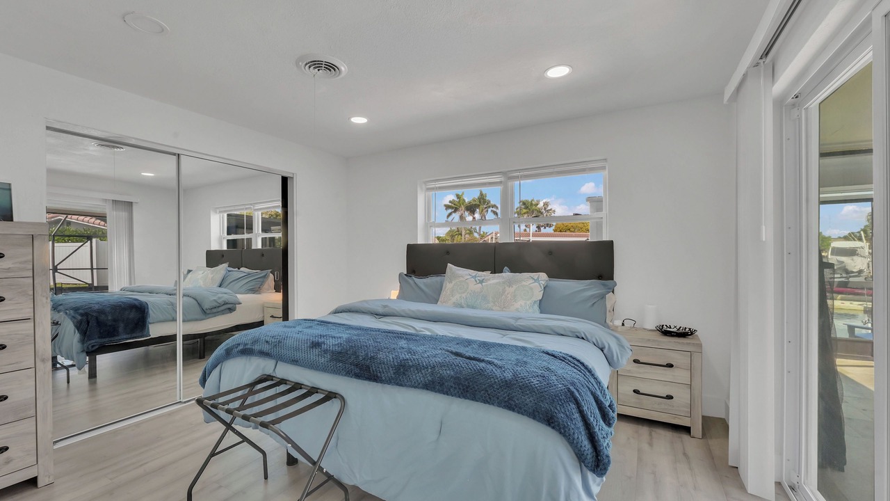 Photo of Bedroom in Pompano Beach
